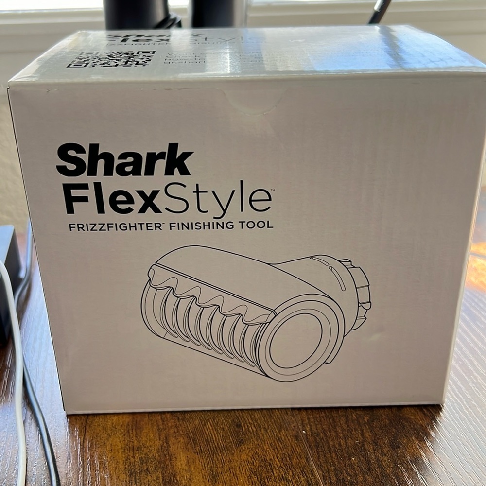 Shark FlexStyle Frizzfighter Finishing Tool